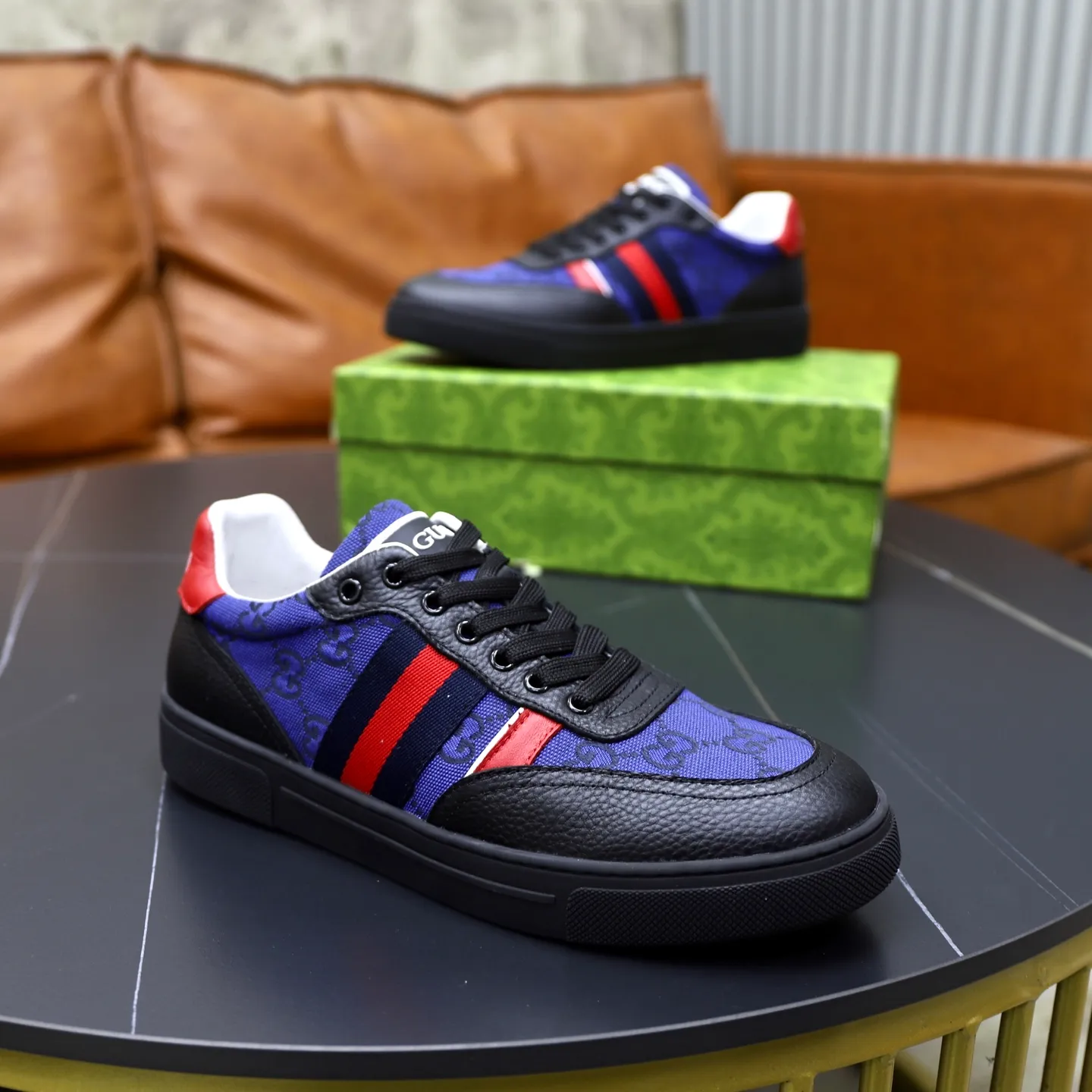 Ex-factory price: 420💰🙅‍♂️🙅‍♂️🙅‍♂️ Brand: GUCCI Standard code: 38-44 (45 customized) Grade: Same as the official website Material: Original leather splicing Comfortable and breathable sheepskin lining Original wear-resistant outsole Style category: Men's fashionable casual shoes Running sneakers Distinguished luxury brand elements Top luxury Color: actual picture color